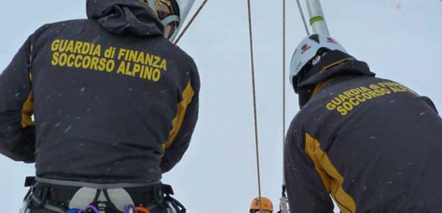 Concorso per 33 allievi finanzieri del soccorso alpino La Guida - Concorso per 33 allievi finanzieri del soccorso alpino