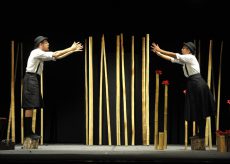 La Guida - “Abbracci”, spettacolo teatrale per bambini all’auditorium Bertello