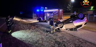 Auto si ribalta a Mondovì, ferite lievi per la donna al volante La Guida - Auto si ribalta a Mondovì, ferite lievi per la donna al volante