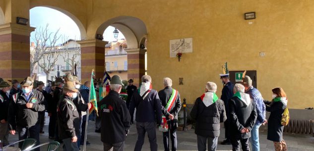 La Guida - Dronero rende onore ai Caduti e Dispersi delle Guerre (VIDEO)