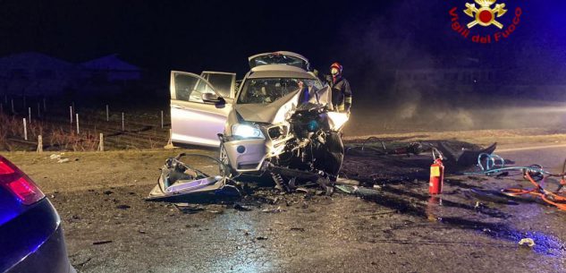 La Guida - Frontale tra auto a Barge, due feriti gravi