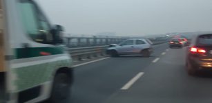 La Guida - Incidente stradale sulla Est-Ovest, auto contro il guardrail