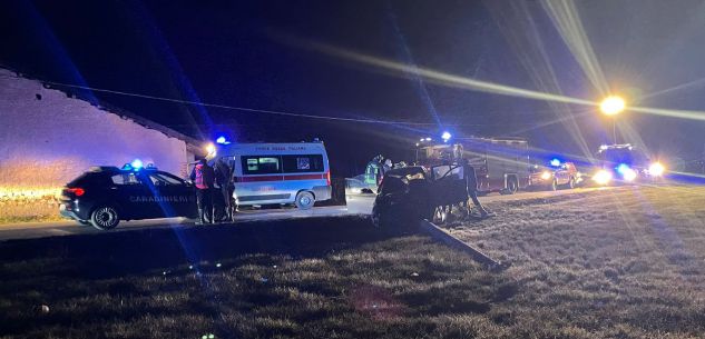 La Guida - Incidente a Villafalletto, auto fuori strada: una persona ferita