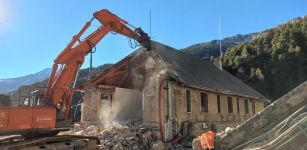 La Guida - Demolita la caserma dei Sapeurs pompiers