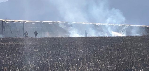 La Guida - Sterpaglie a fuoco, intervengono i vigili del fuoco