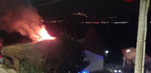 Incendio a una canna fumaria di una casa privata La Guida - Incendio a una canna fumaria di una casa privata