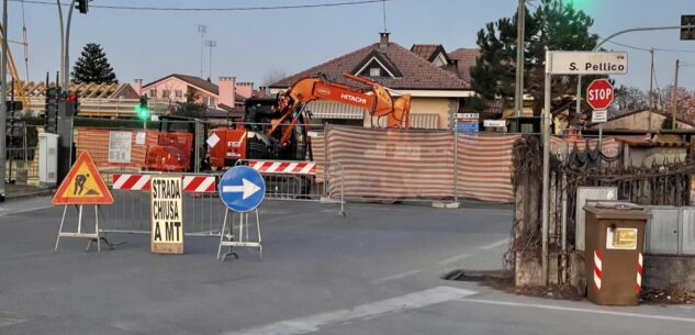 La Guida - Caraglio, chiuso l’incrocio tra via Cln e via Cesare Battisti