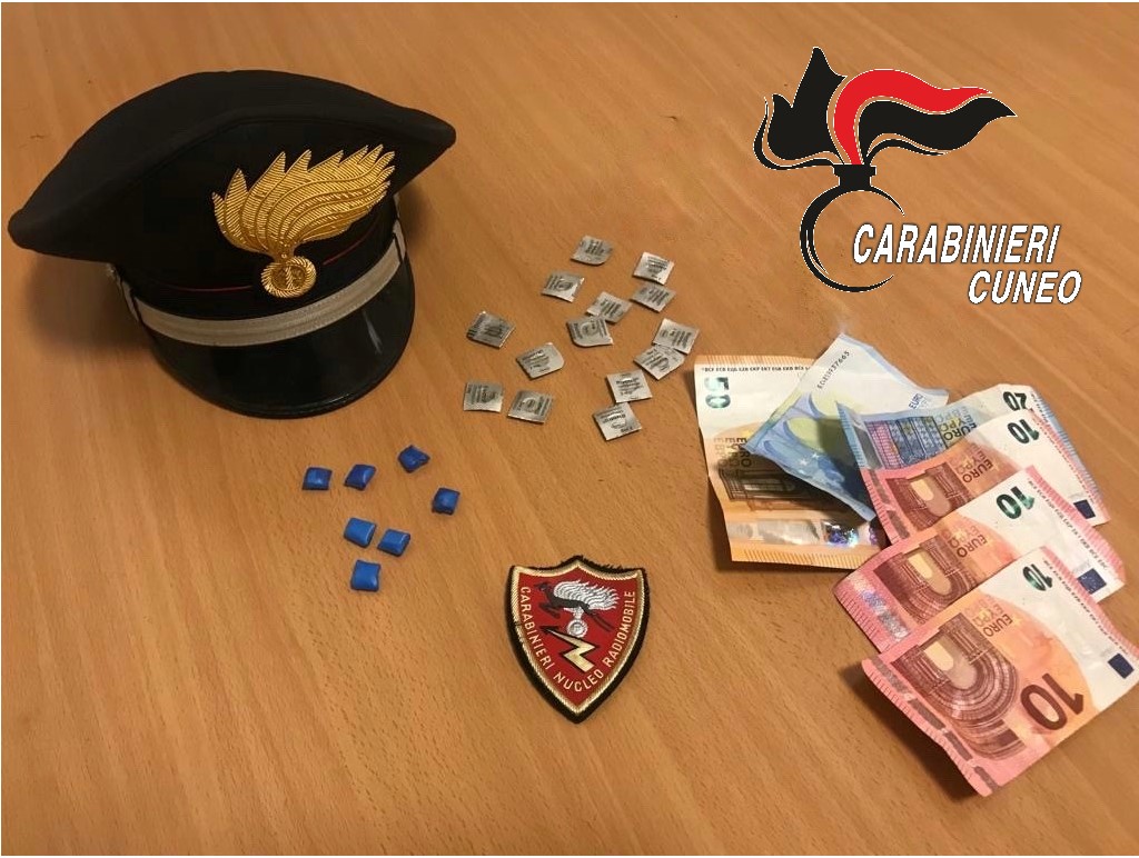 Cuneo, arrestato un uomo trovato in possesso di crack e rivotril