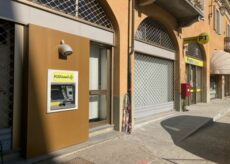 La Guida - Niente più barriere architettoniche nell’ufficio postale di Monforte d’Alba