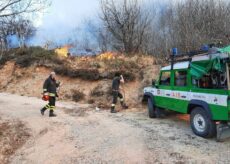 La Guida - Incendio sulla collina di Costigliole Saluzzo