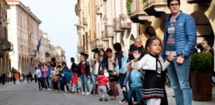 La Guida - La Biblioteca 0-18 festeggia i cinque anni di attività