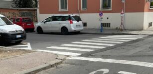 La Guida - Via Bersezio doppi parcheggi e doppio senso di marcia: è caos