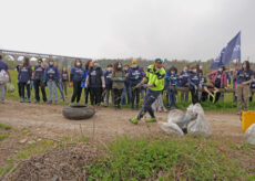 La Guida - Studenti e volontari puliscono Cuneo