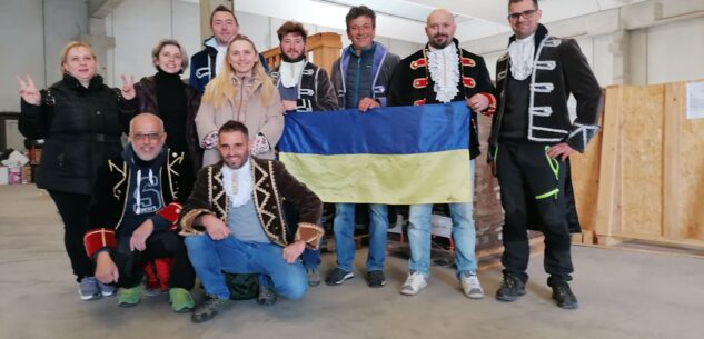 La Guida - Missione compiuta dei ‘Magnin’ di Piasco: il camion per l’Ucraina è arrivato a Brescia