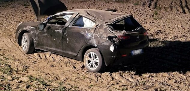 La Guida - Auto fuori strada a Cavallermaggiore