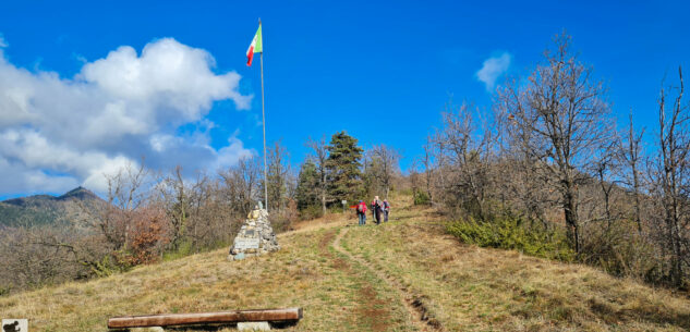 La Guida - Anello del Bric delle Forche da Valgrana, Rocca Cernauda e Narbona