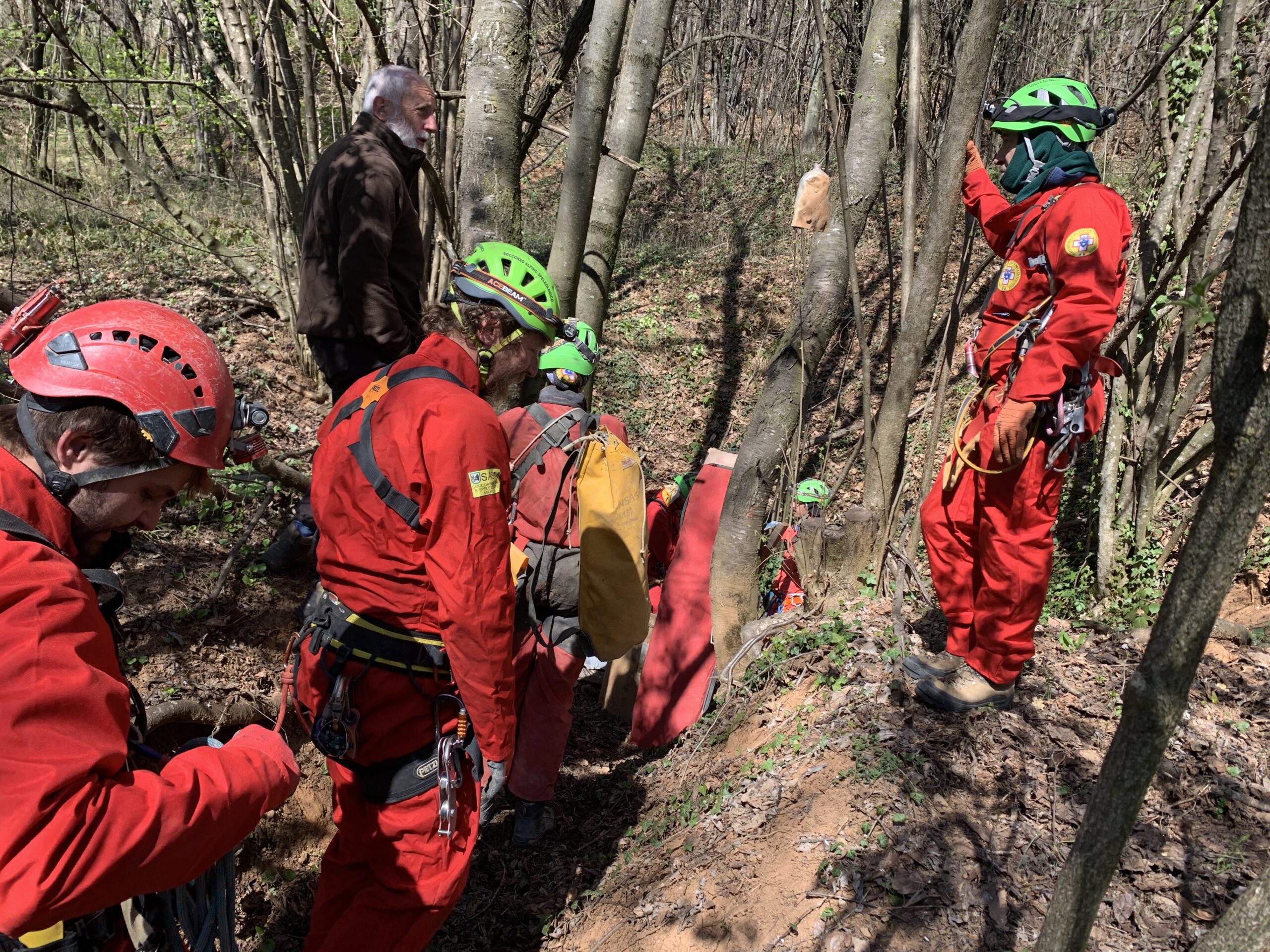 Bolzano, la piccola di 8 anni morta sullo slittino. Segnaletica delle  piste solo in tedesco, indaga la procura. E' polemica - la Repubblica