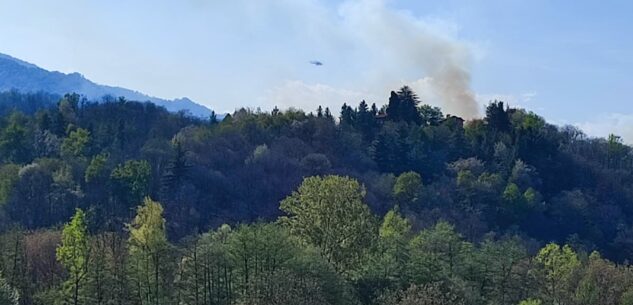 La Guida - Ancora fuoco nei boschi del cuneese, da Cervasca a Boves a Peveragno (video)