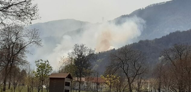 La Guida - Incendio a Ponte dei Merlat a Boves (video)