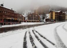 La Guida - Il colpo di coda dell’inverno porta la neve a Prato Nevoso