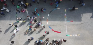 La Guida - “Cammino della libertà” e scritta “pace” a Cervasca (video)