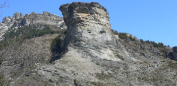 La Guida - La fortificazione sotterranea di Castel Tournou e il lago Nero in valle Maira