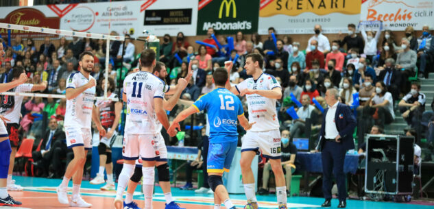 La Guida - Cuneo in finale play-off, Serniotti: “Un altro passo avanti. Potrà succedere di tutto” (VIDEO)