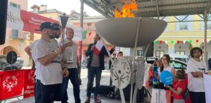 La Guida - La torcia degli Special Olympics in piazza Virginio a Cuneo
