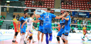 Cuneo batte Reggio in gara 3, Codarin: “Il sogno continua, noi ci crediamo” (VIDEO) La Guida - Cuneo batte Reggio in gara 3, Codarin: “Il sogno continua, noi ci crediamo” (VIDEO)