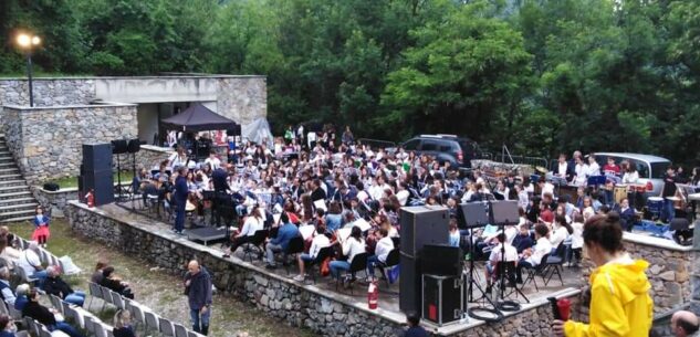 La Guida - Concerto e saggi alla scuola media di Borgo