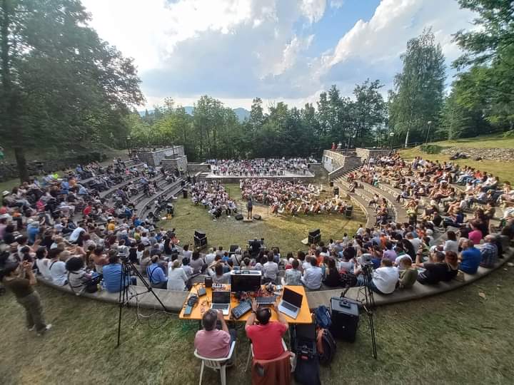 Borgo, 220 ragazzi in concerto per la pace