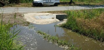 La Guida - Schiume in un canale a Sant’Albano Stura