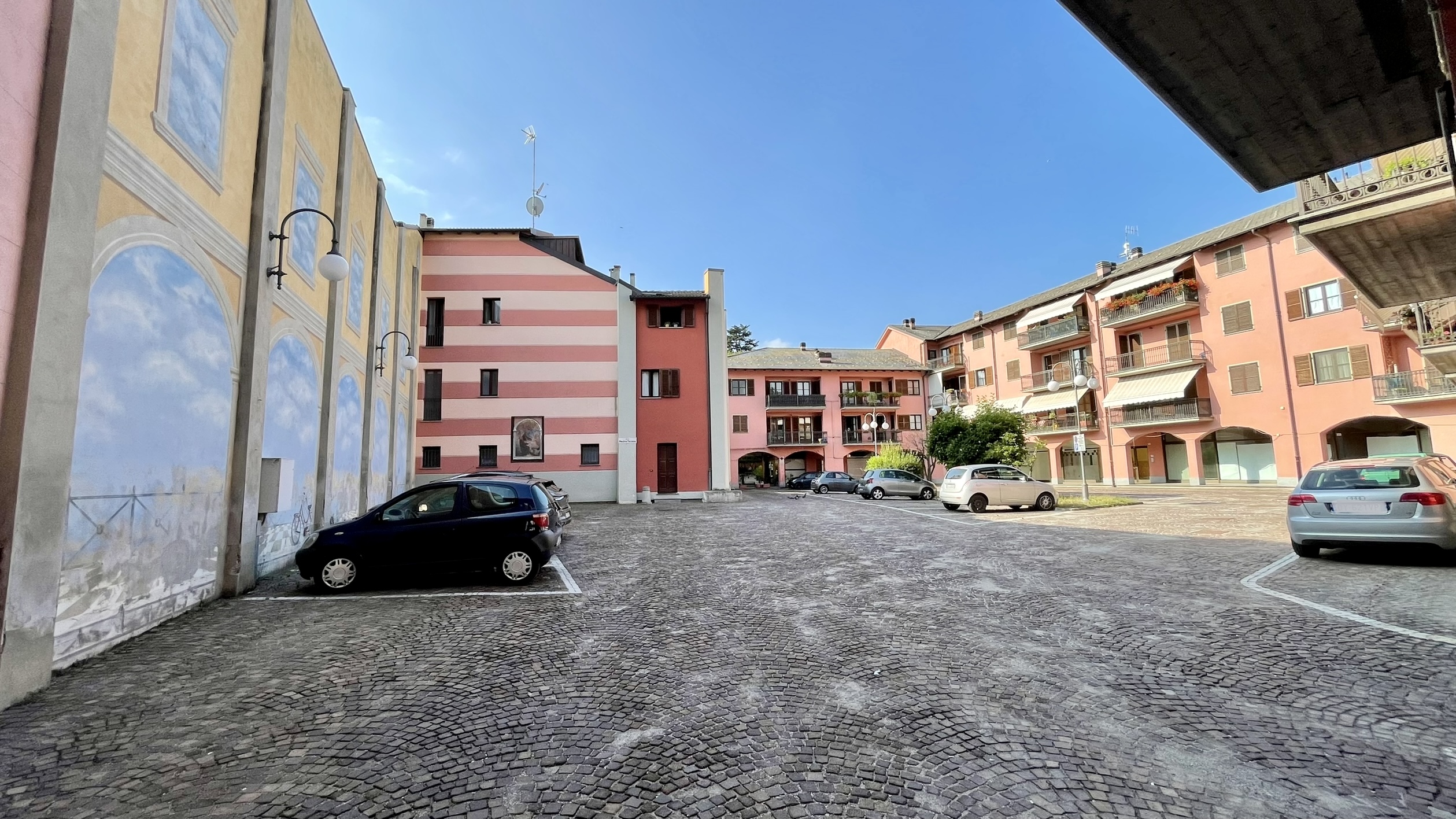 Piazza Madre Teresa a Caraglio viene rifatta