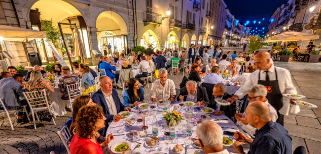 La Guida - 230 commensali alla cena benefica “Mille Fiori nel Piatto”