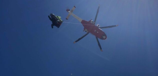 La Guida - Alpinista ferito da una scarica di sassi sul Corno Stella