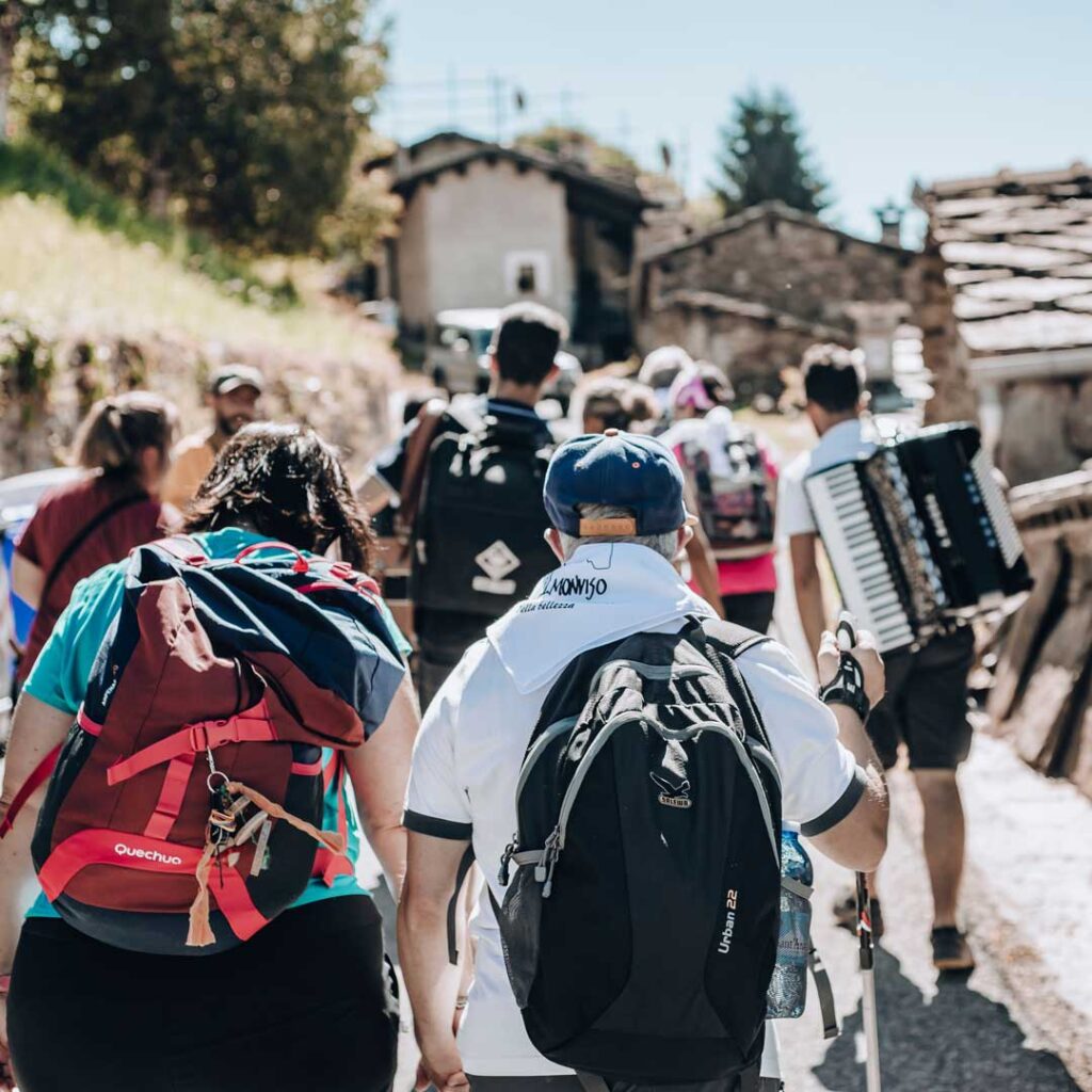 Una passeggiata musicale con Monviso Solidale a Crissolo