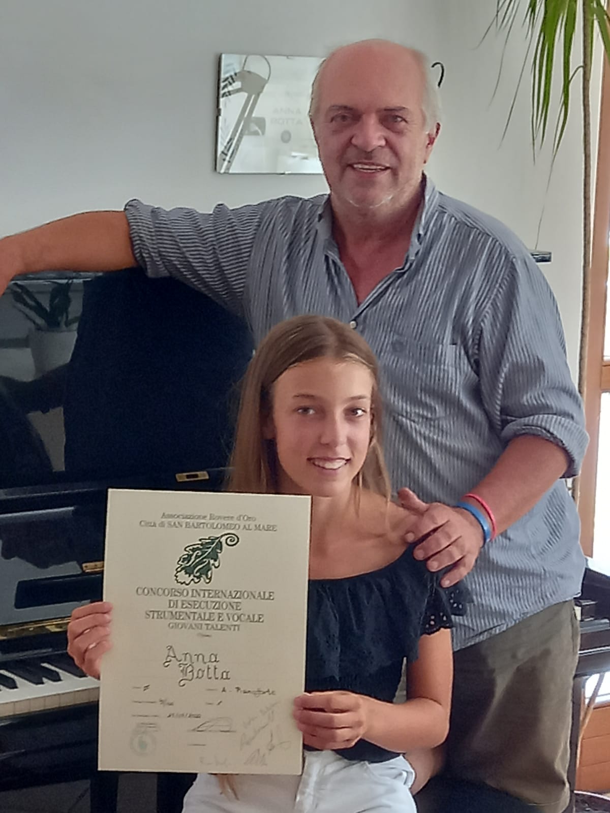 La giovane pianista venaschese Anna Botta trionfa a San Bartolomeo al Mare