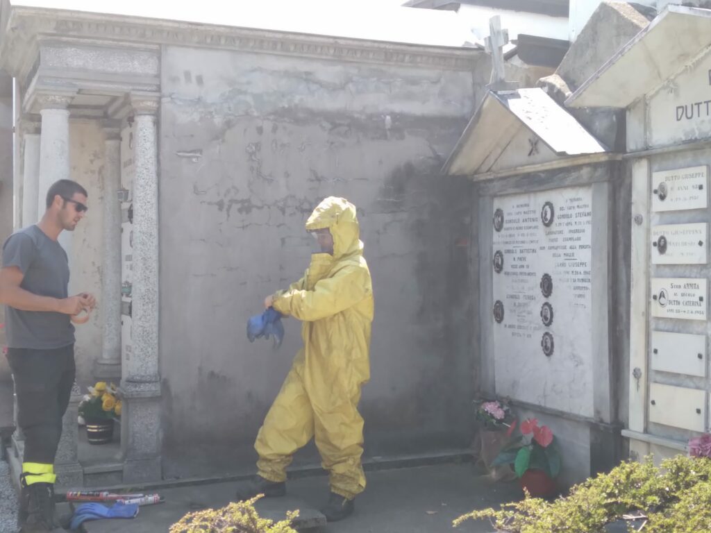 Peveragno Intervento dei Vigili del Fuoco nel cimitero