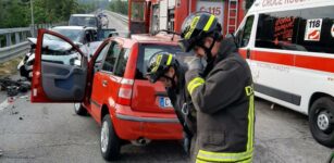 La Guida - Scontro tra due auto: un bambino coinvolto