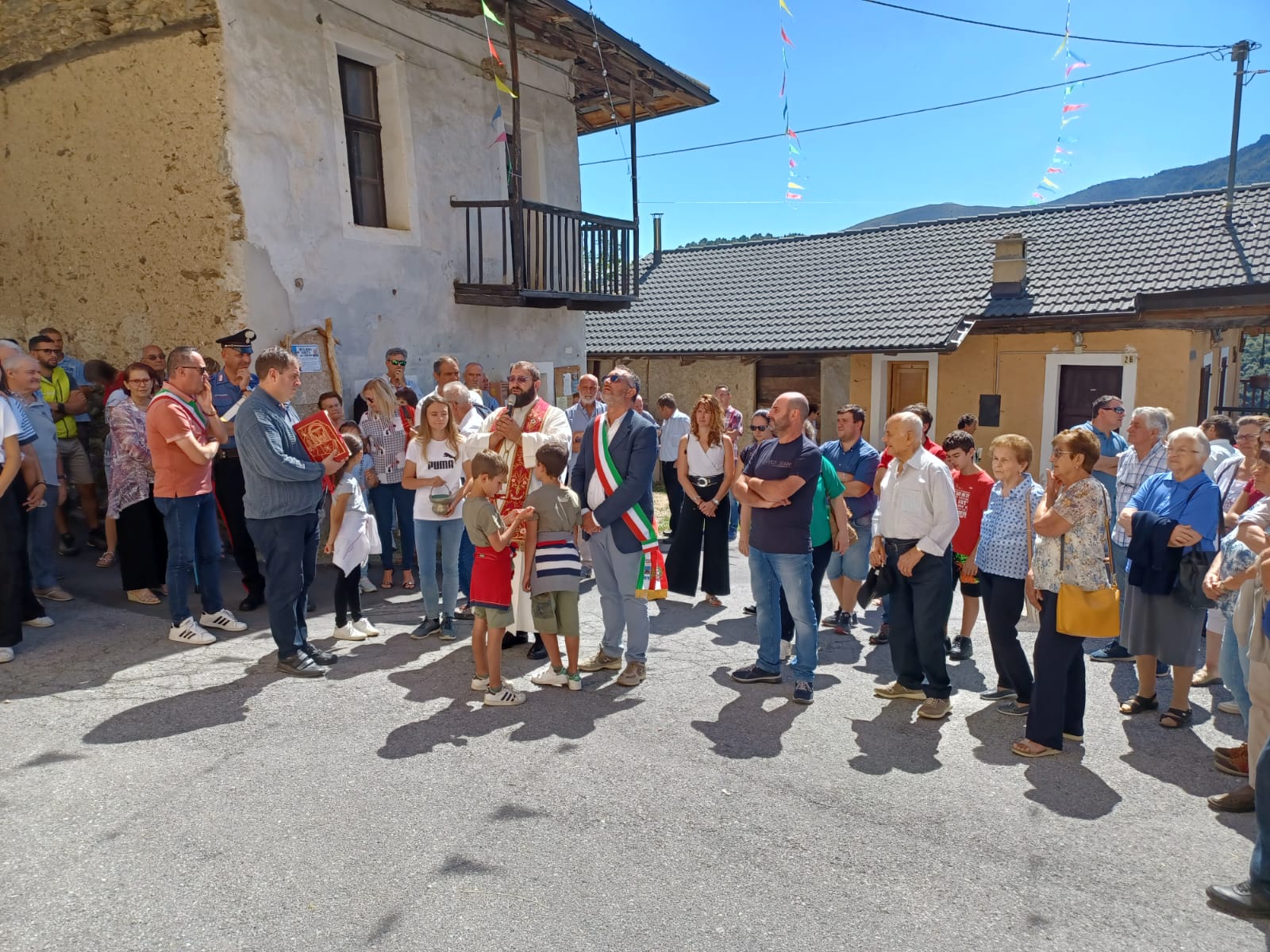 Inaugurati i lavori alla chiesa di Frise