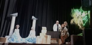 La Guida - Al teatro di Limone “Raccontati la mia storia”