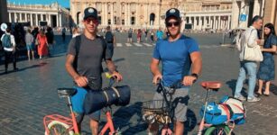 Dopo 708 km in “Graziella” Andrea e Fabio sono arrivati a Roma La Guida - Dopo 708 km in “Graziella” Andrea e Fabio sono arrivati a Roma