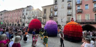 Clown, teatro di strada e danza venerdì 2 settembre con Mirabilia La Guida - Clown, teatro di strada e danza venerdì 2 settembre con Mirabilia