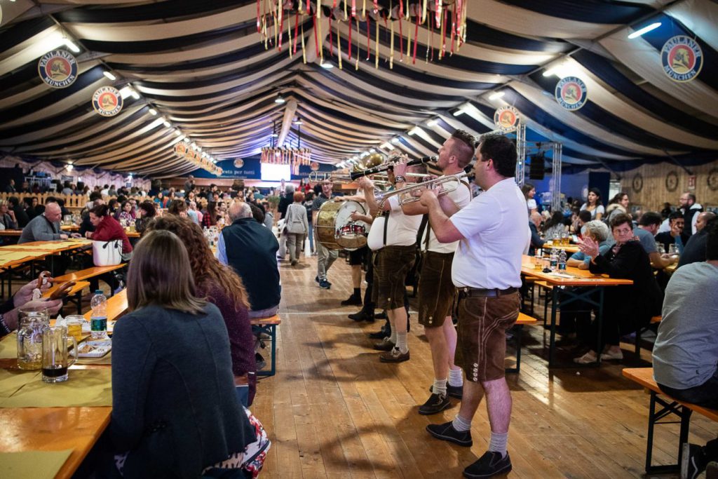 Musica, family day e luna park all’Oktoberfest Cuneo