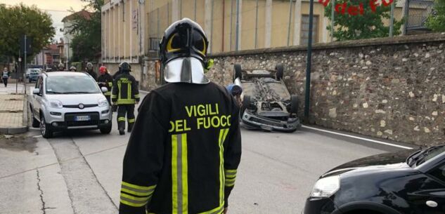 La Guida - Incidente stradale a Busca, due auto coinvolte