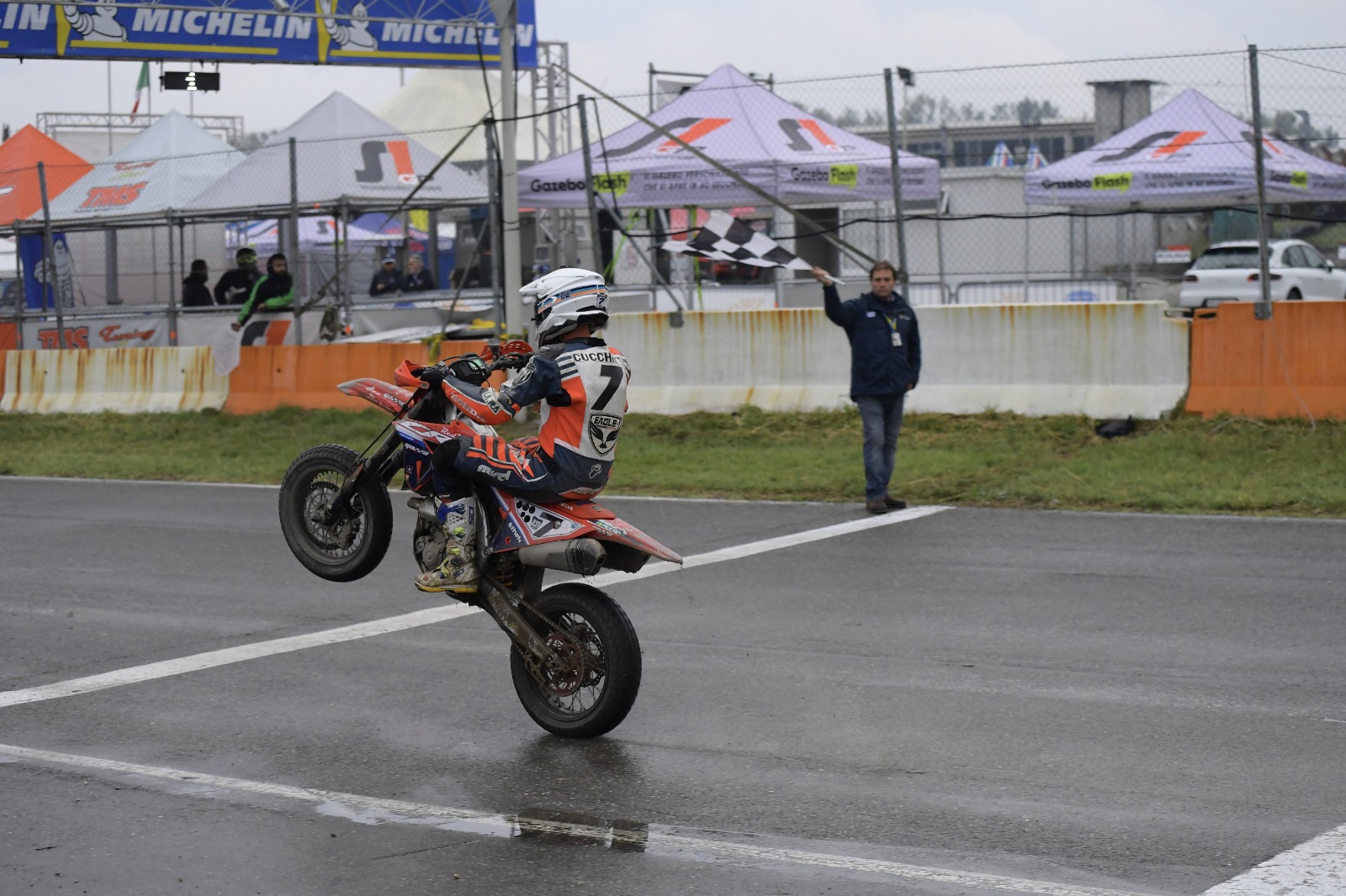Supermoto, Mauro Cucchietti si impone a Castelletto di Branduzzo