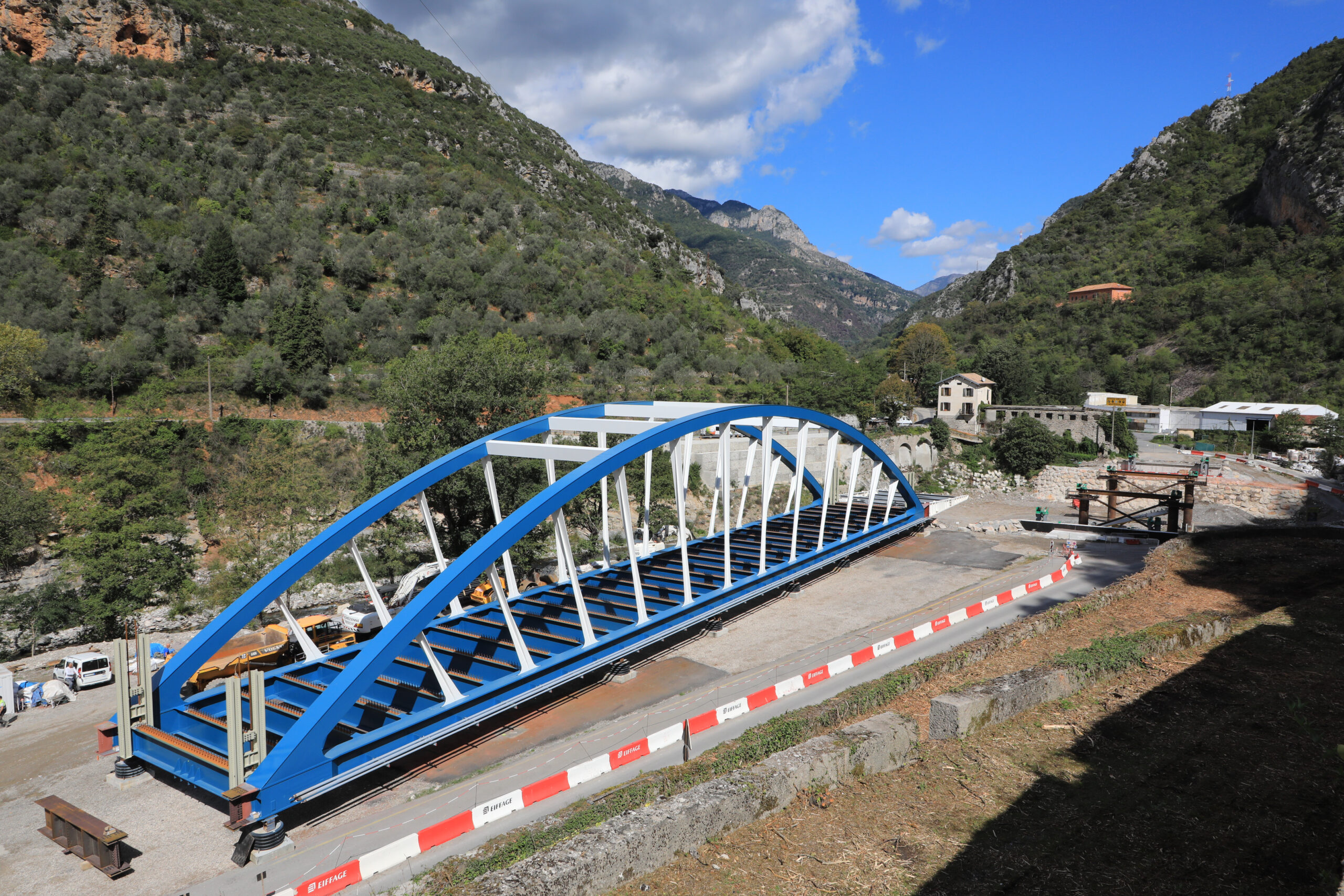 Al varo i due ponti in località Ambo, fabbricati dalla italiana Bit