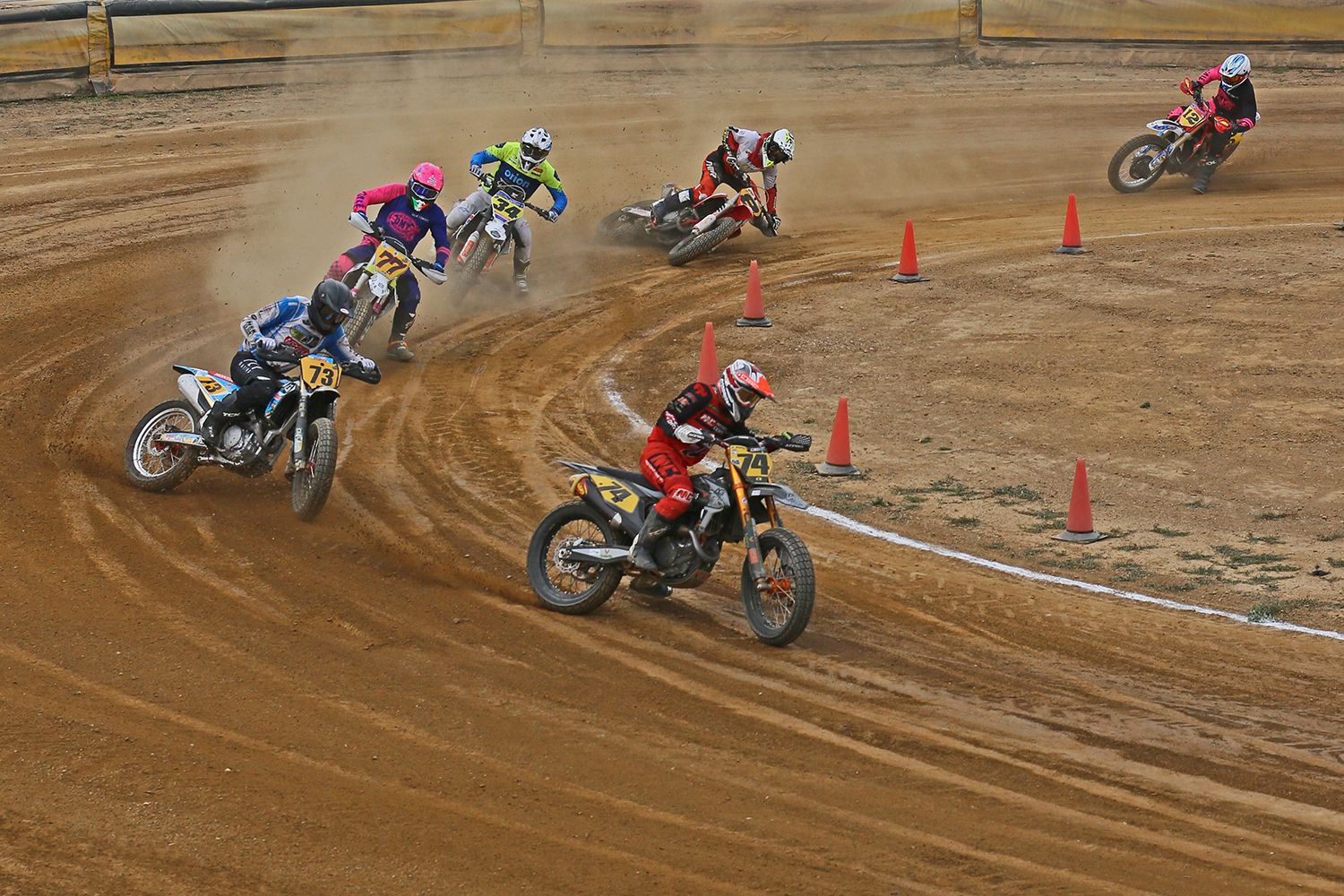 Lo spagnolo Bailo conquista il Mondiale Flat Track a Boves
