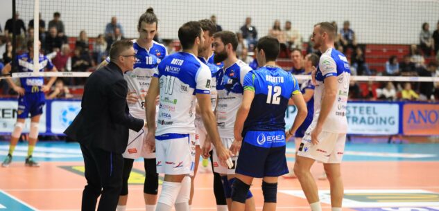La Guida - Volley A2/M, l’esordio di Cuneo è un flop: Brescia trionfa 3 a 1