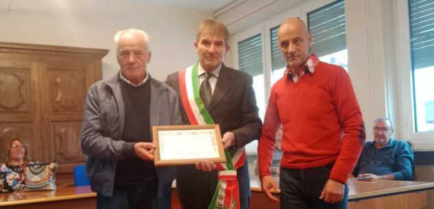 La Guida - Cervasca, un premio alla cura del bosco e dei castagneti